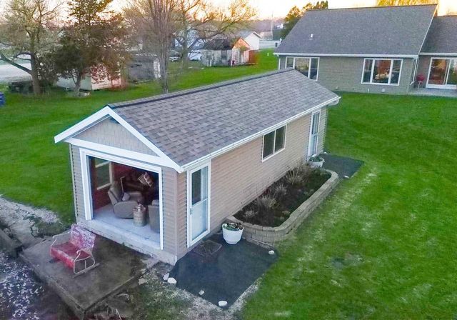 7878 S US HWY 45, Oshkosh, WI 54902