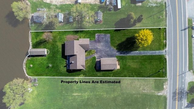 7878 S US HWY 45, Oshkosh, WI 54902
