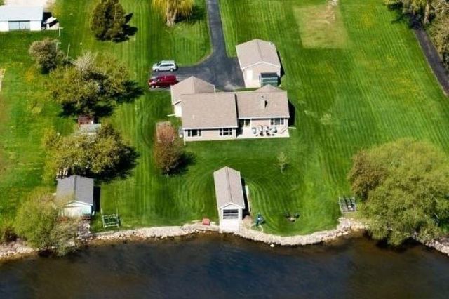 7878 S US HWY 45, Oshkosh, WI 54902
