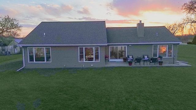 7878 S US HWY 45, Oshkosh, WI 54902