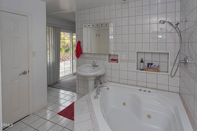 9010 Mulberry Drive, Sunland, CA 91040