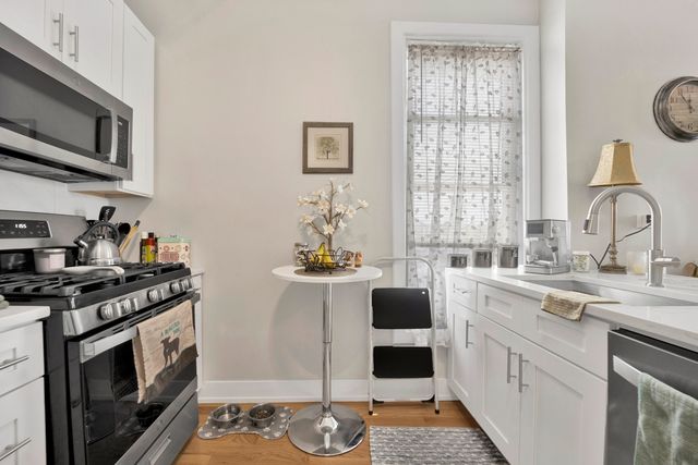 2545 W North Avenue 3R, Chicago, IL 60647