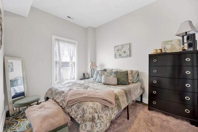 2545 W North Avenue 3R, Chicago, IL 60647