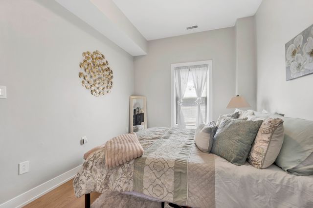 2545 W North Avenue 3R, Chicago, IL 60647