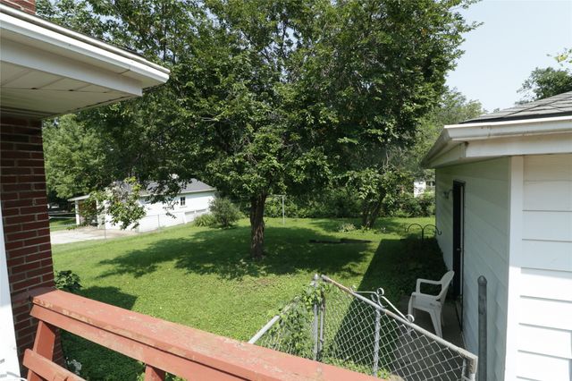 3411 E 29th Street, Des Moines, IA 50317