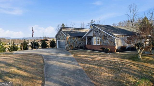 195 Hogsed Road, Hiawassee, GA 30546
