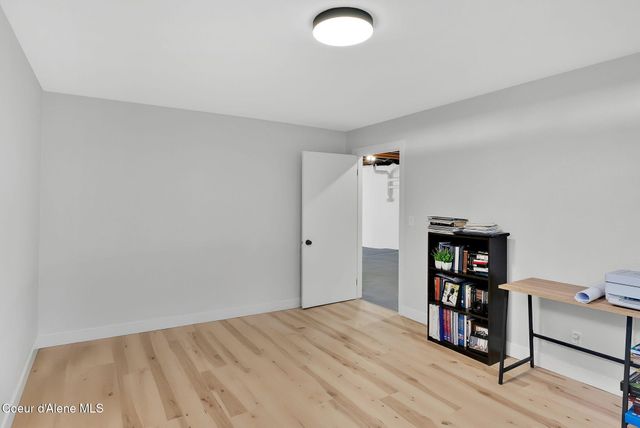 1810 W Honeysuckle AVE, Hayden, ID 83835