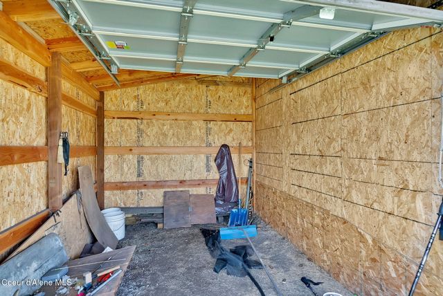 1810 W Honeysuckle AVE, Hayden, ID 83835