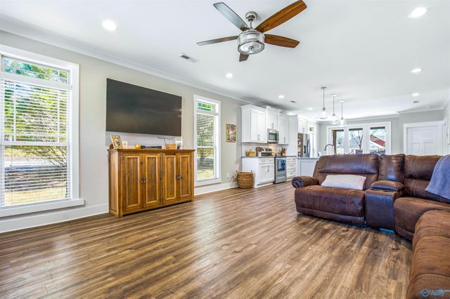 100 Simms Street, Moulton, AL 35650