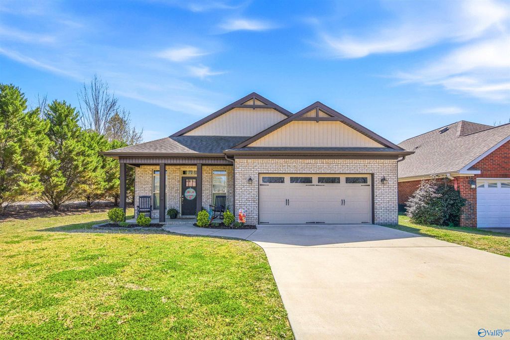 100 Simms Street, Moulton, AL 35650