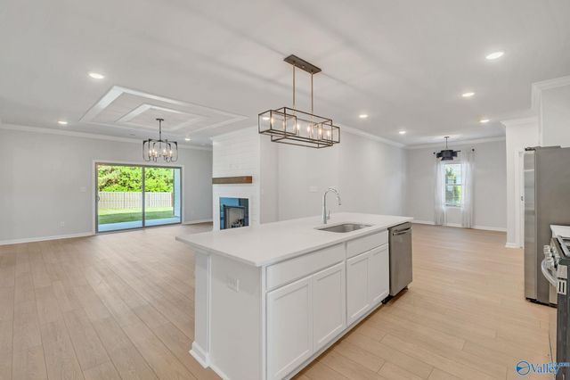 122 Southern Trail, Huntsville, AL 35811