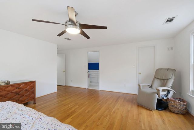 1106 PIPESTEM PL, Potomac, MD 20854