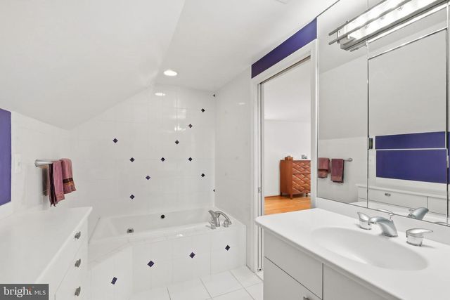 1106 PIPESTEM PL, Potomac, MD 20854