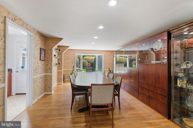 1106 PIPESTEM PL, Potomac, MD 20854