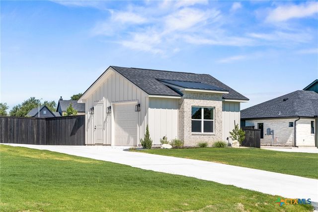 227 Glenview Circle, Belton, TX 76513