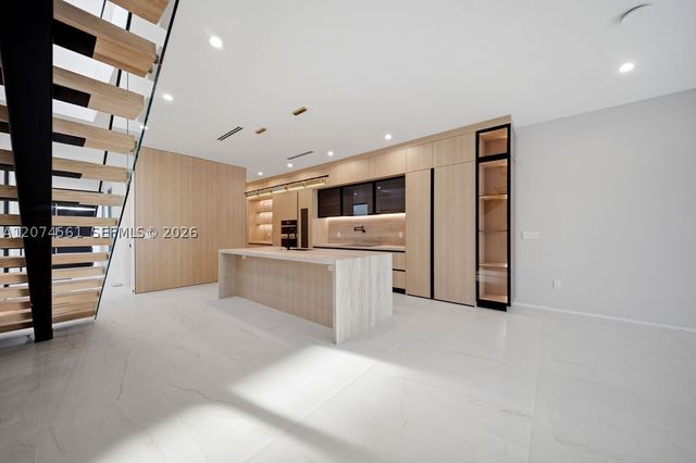 1334 NE 16 Ter, Fort Lauderdale, FL 33304