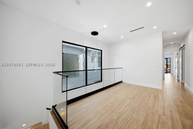 1334 NE 16 Ter, Fort Lauderdale, FL 33304