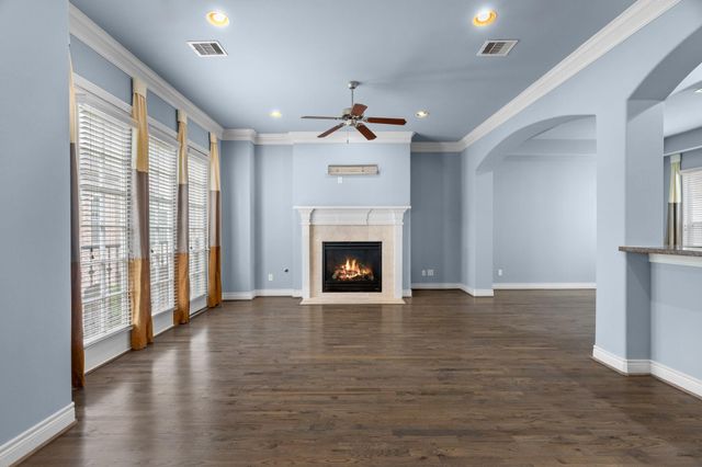 2820 Sherwin Street, Houston, TX 77007