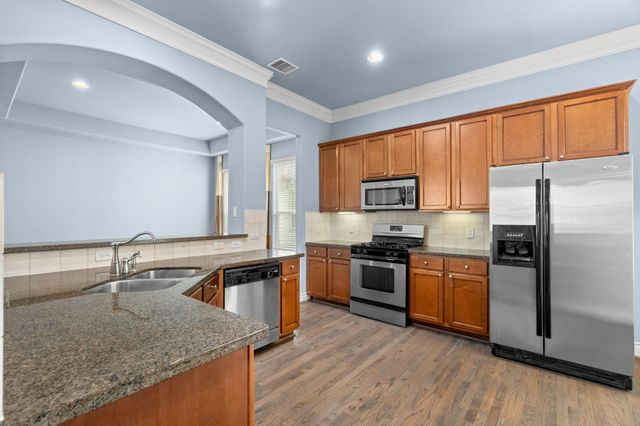 2820 Sherwin Street, Houston, TX 77007