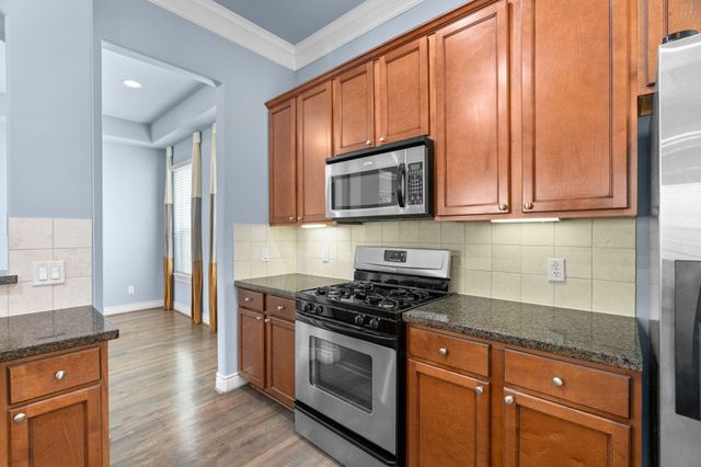 2820 Sherwin Street, Houston, TX 77007