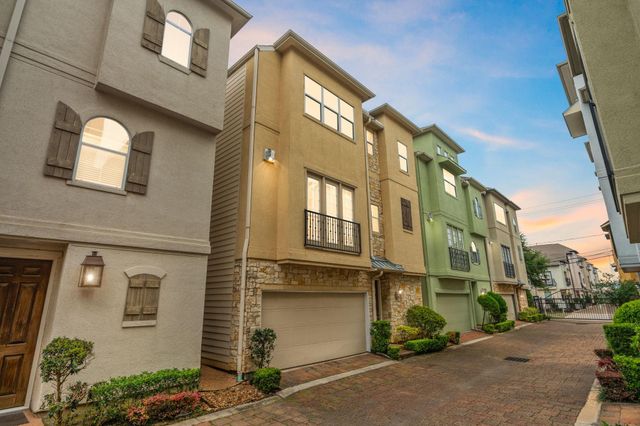 2820 Sherwin Street, Houston, TX 77007