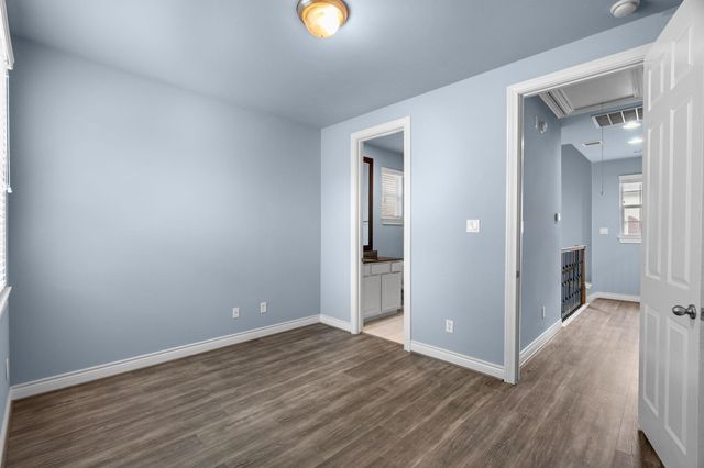 2820 Sherwin Street, Houston, TX 77007