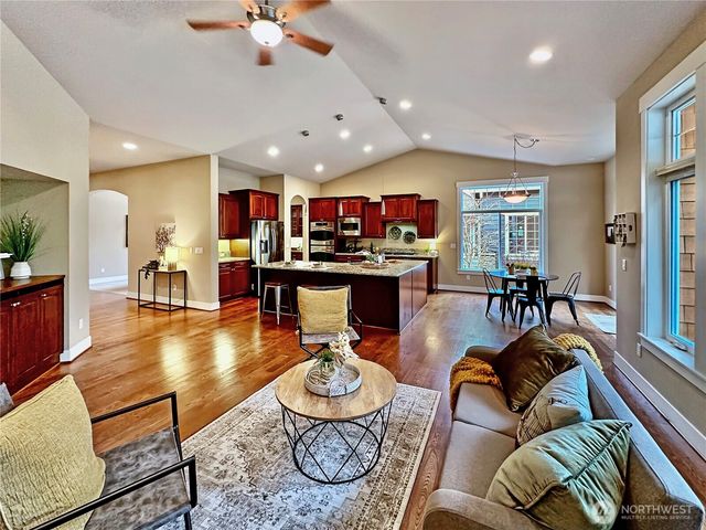 3875 Cameron Drive NE, Lacey, WA 98516