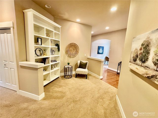 3875 Cameron Drive NE, Lacey, WA 98516