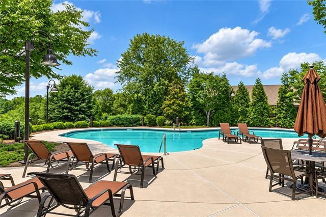 173 Cadence Trail, Canton, GA 30115