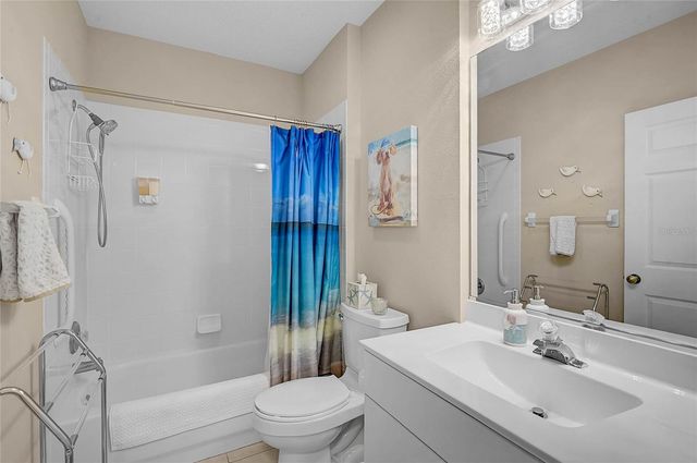 414 LAUREL LAKE DRIVE 204, Venice, FL 34292