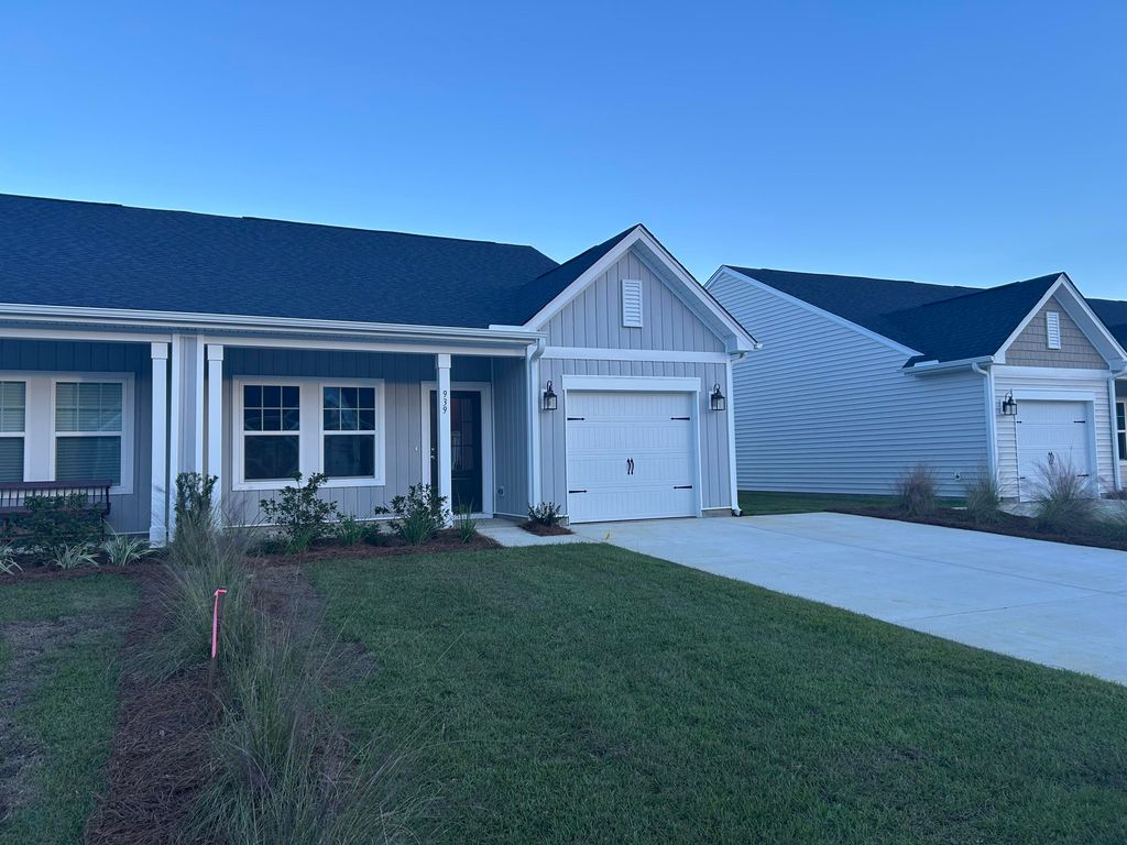 939 Dusk Drive, Summerville, SC 29486