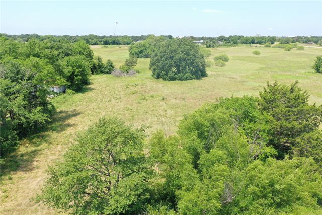381 Paddock Drive, Mabank, TX 75156