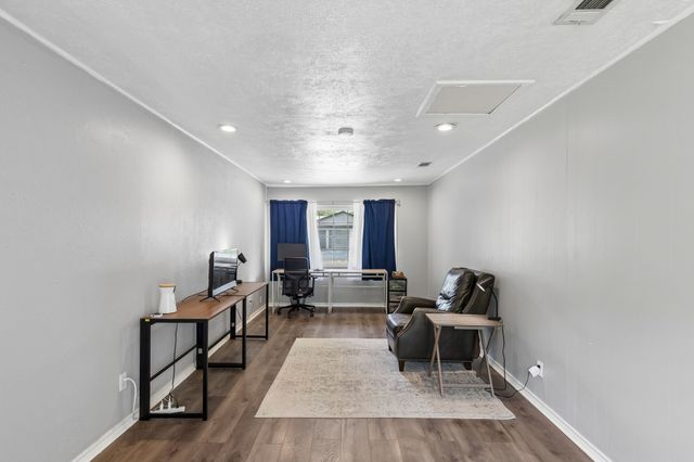 301 N Cottonwood Drive, Richardson, TX 75080