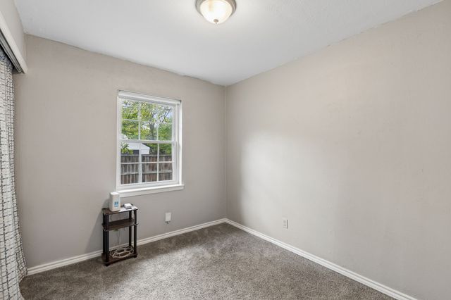 301 N Cottonwood Drive, Richardson, TX 75080