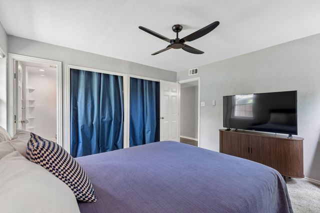 301 N Cottonwood Drive, Richardson, TX 75080