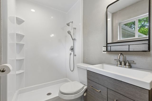 301 N Cottonwood Drive, Richardson, TX 75080