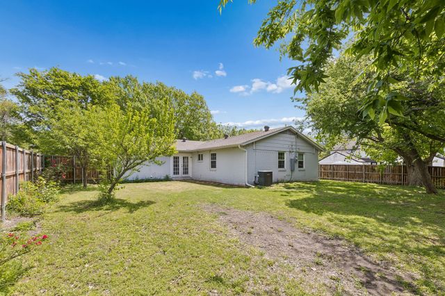 301 N Cottonwood Drive, Richardson, TX 75080