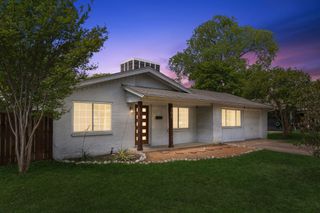 301 N Cottonwood Drive, Richardson, TX 75080