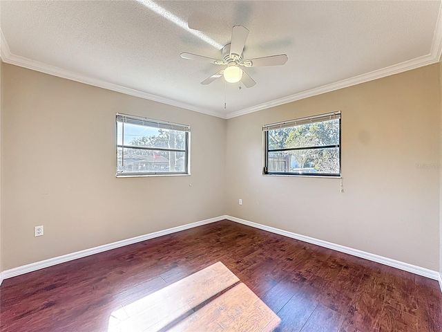 5511 KING AVENUE, Zellwood, FL 32798