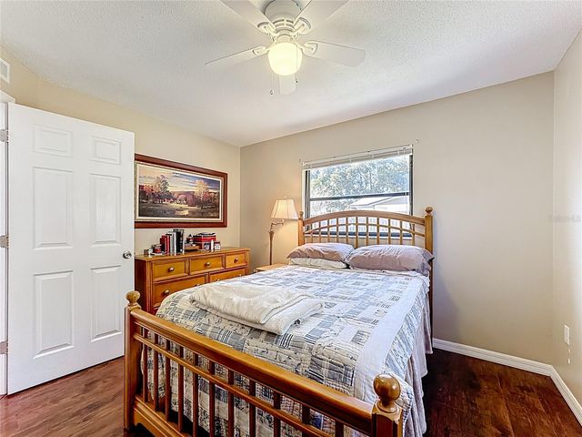 5511 KING AVENUE, Zellwood, FL 32798