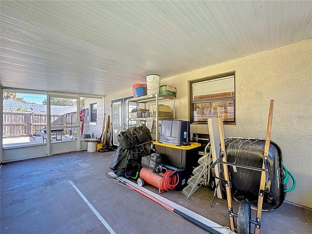 5511 KING AVENUE, Zellwood, FL 32798