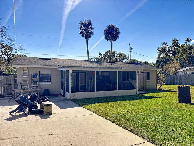 5511 KING AVENUE, Zellwood, FL 32798