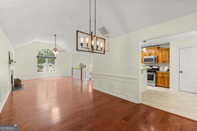 707 Rising Way, Woodstock, GA 30189