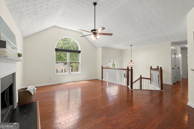 707 Rising Way, Woodstock, GA 30189