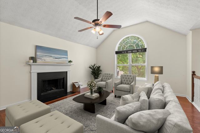 707 Rising Way, Woodstock, GA 30189