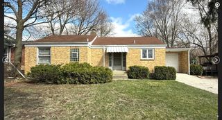 1N649 Main Street, Glen Ellyn, IL 60137
