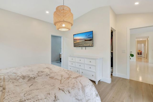 19599 Sea Pines Way, Boca Raton, FL 33498