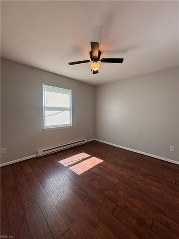 1125 Meads RD, Norfolk, VA 23505