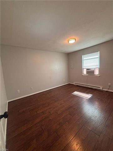 1125 Meads RD, Norfolk, VA 23505