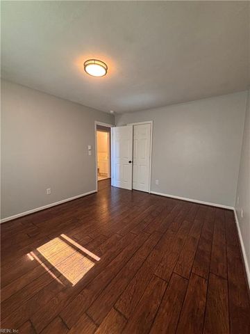 1125 Meads RD, Norfolk, VA 23505